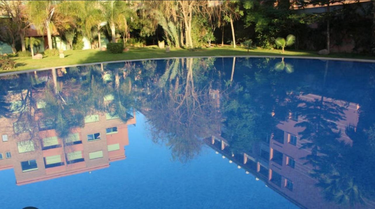 Logement De Luxe Avec Piscine, Hivernage Marrakesch Exterior foto